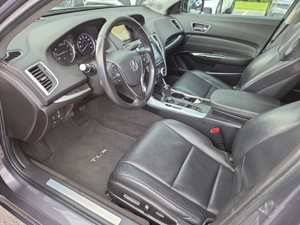 Used 2020 Acura TLX w/ Technology Package FWD image 10