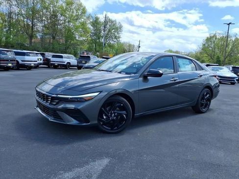 New 2026 Hyundai Elantra SEL Sport w/ Cargo Package FWD image 2