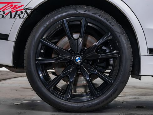 Used 2024 BMW X7 M60i w/ Executive Package image 16