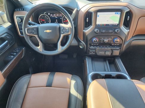 Used 2023 Chevrolet Silverado 2500 High Country image 22