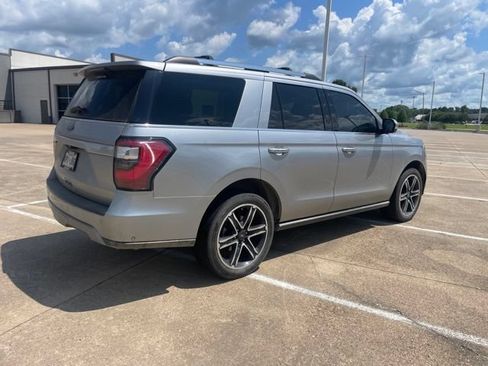Used 2021 Ford Expedition Limited RWD image 5