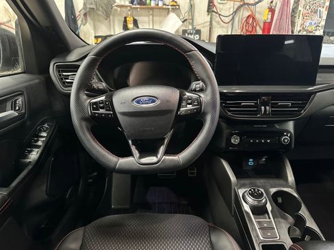 Used 2023 Ford Escape ST-Line w/ Tech Pack #1 image 14