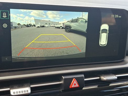 New 2026 Kia Sportage LX image 12