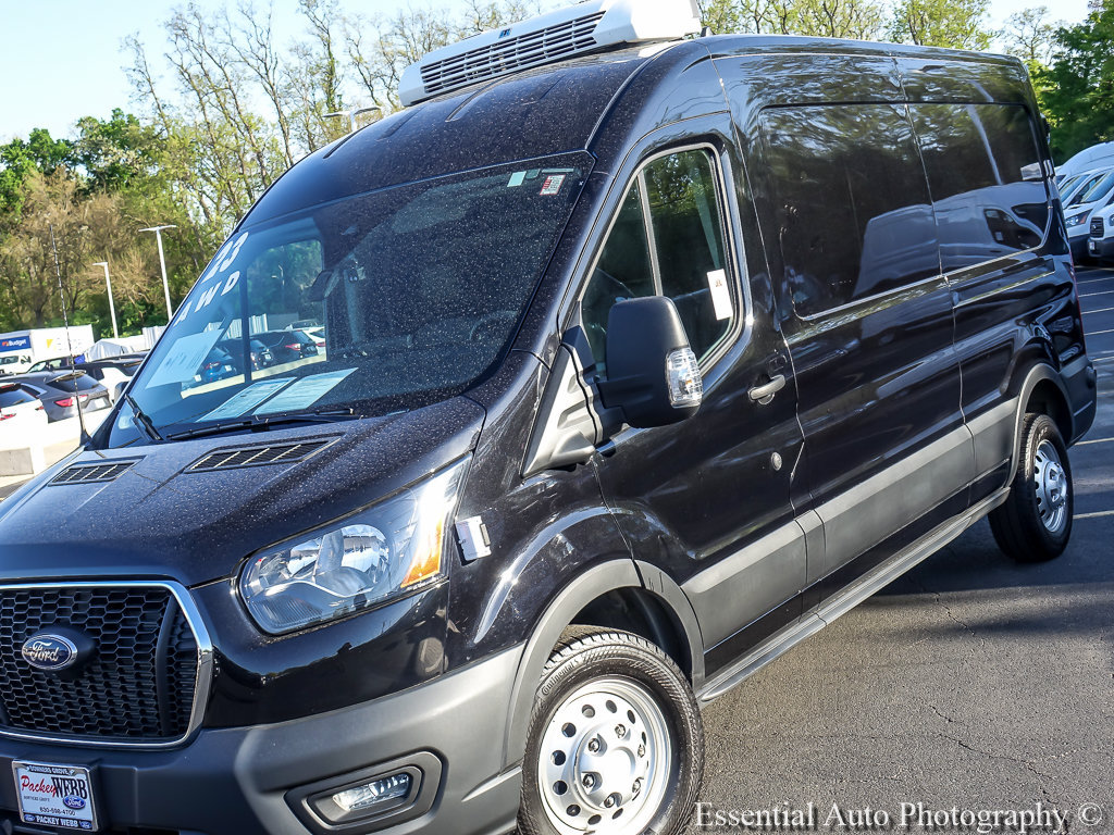 Used 2023 Ford Transit 250 Medium Roof AWD image 5