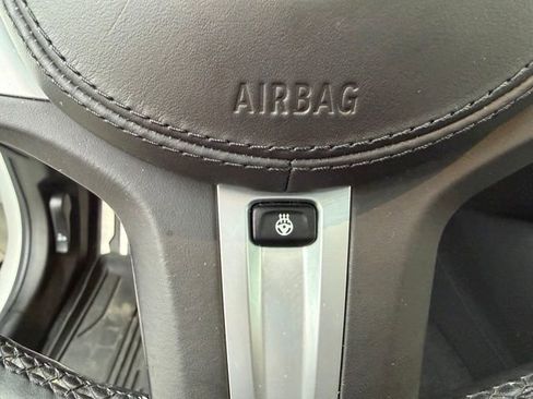 Used 2022 BMW M550i xDrive w/ Executive Package image 12