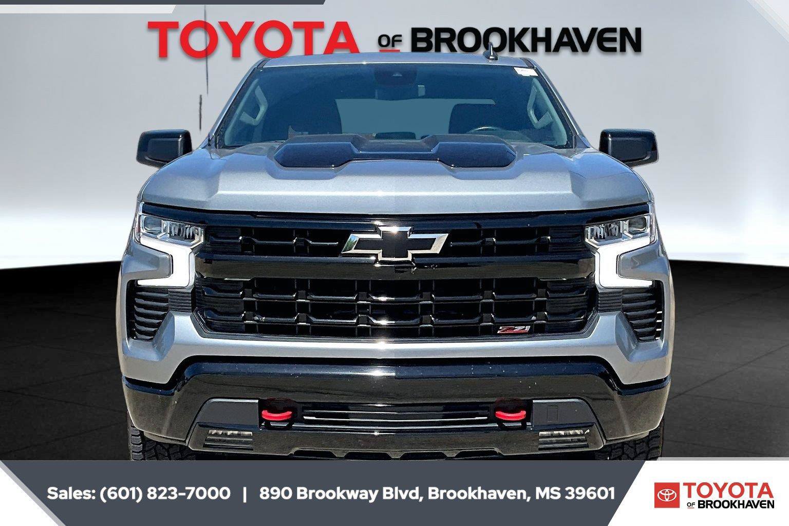 Used 2024 Chevrolet Silverado 1500 LT Trail Boss w/ Protection Package AWD/4WD image 3