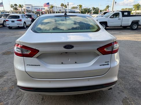 Used 2015 Ford Fusion SE w/ Equipment Group 502A image 5