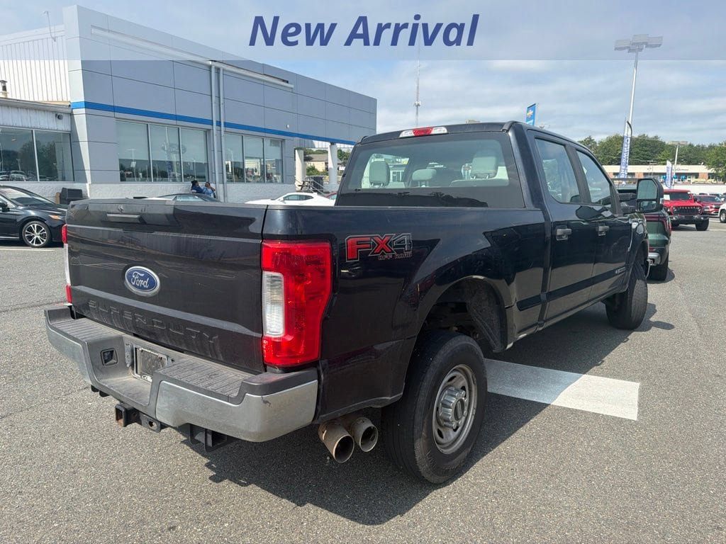 Used 2019 Ford F250 XL w/ Power Equipment Group AWD/4WD image 7