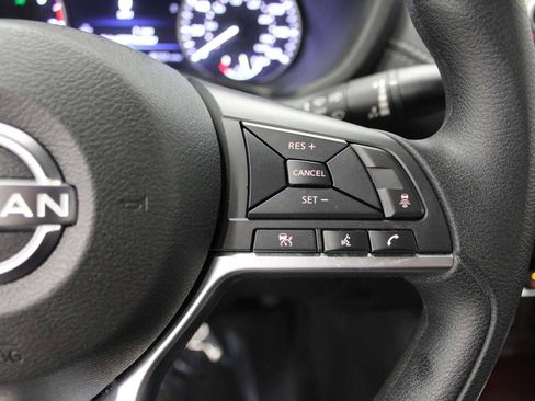 Used 2025 Nissan Sentra SV FWD image 21