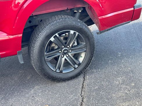 Used 2022 Ford F150 XLT w/ Equipment Group 302A High image 11