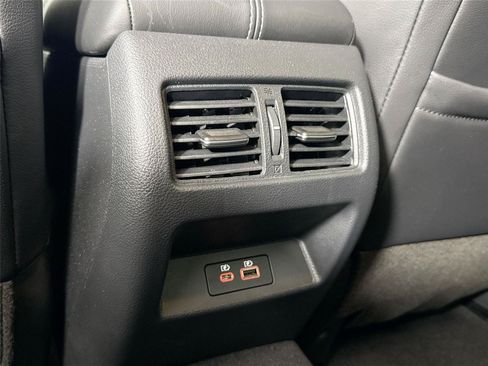 Used 2022 Nissan Altima 2.5 SL FWD image 34