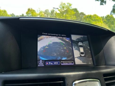 Used 2017 INFINITI Q70 L 3.7 AWD/4WD image 39