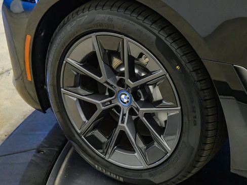 Certified 2023 BMW i4 eDrive40 w/ Premium Package RWD image 10
