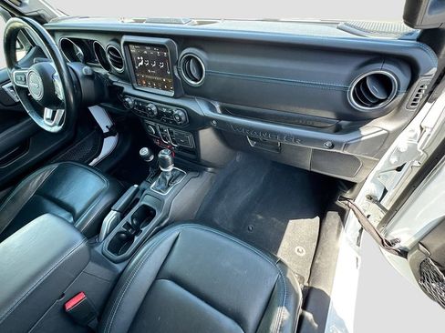 Used 2022 Jeep Wrangler Unlimited Rubicon 4xe w/ Cold Weather Group AWD/4WD image 34