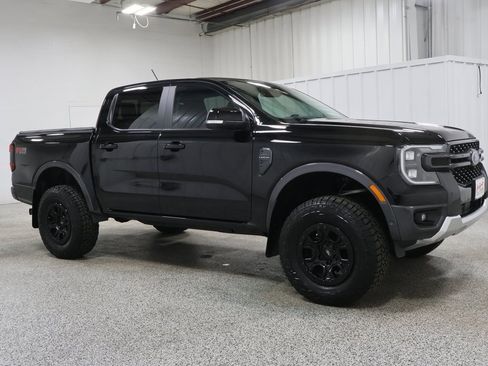 Used 2024 Ford Ranger Lariat w/ FX4 Off-Road Package image 2