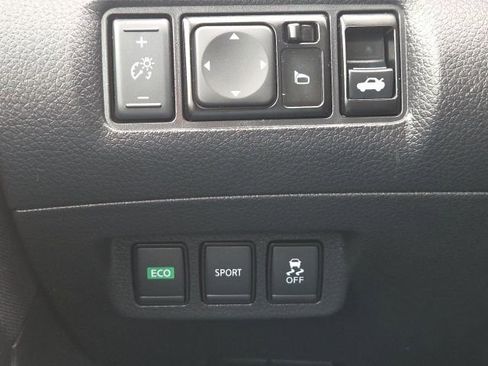 Used 2017 Nissan Sentra S w/ S Style Package image 22