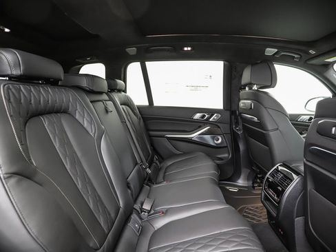 New 2027 BMW X7 M60i AWD/4WD image 33