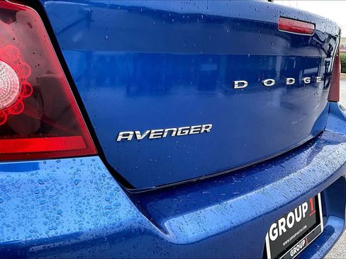 Used 2014 Dodge Avenger SE FWD image 10
