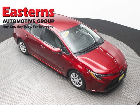 Used 2025 Toyota Corolla LE FWD image 3