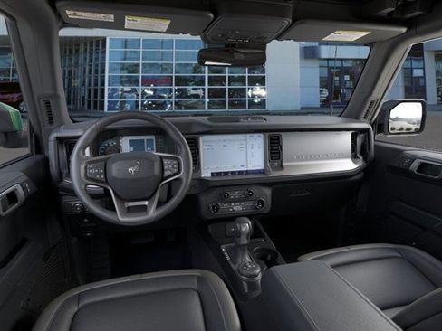 New 2025 Ford Bronco Outer Banks image 9