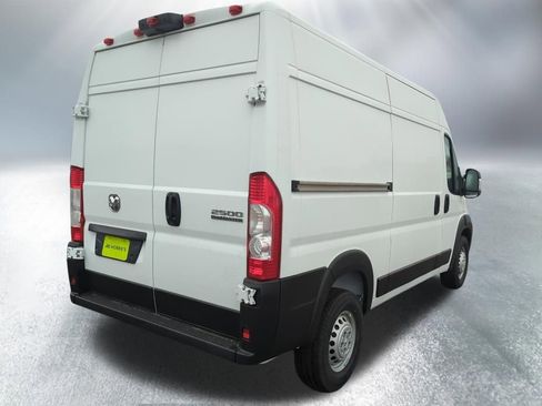 New 2026 RAM ProMaster 2500 w/ Convenience Group FWD image 6