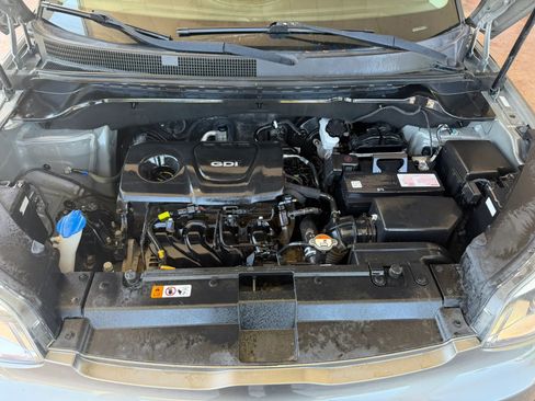 Used 2019 Kia Soul FWD image 27