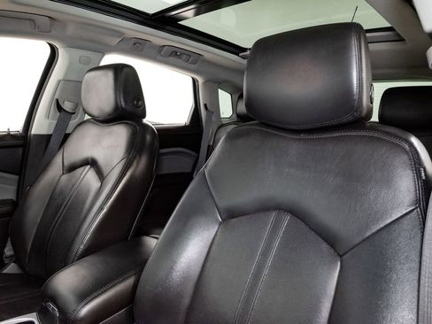 Used 2011 Cadillac SRX Luxury FWD image 12
