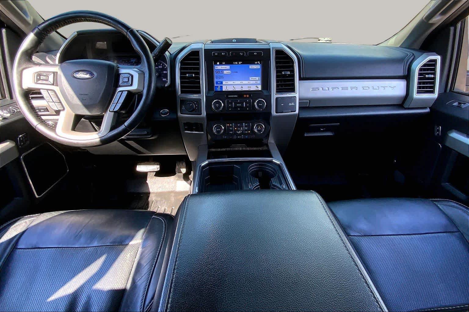 Used 2019 Ford F250 Lariat w/ Lariat Ultimate Package AWD/4WD image 16