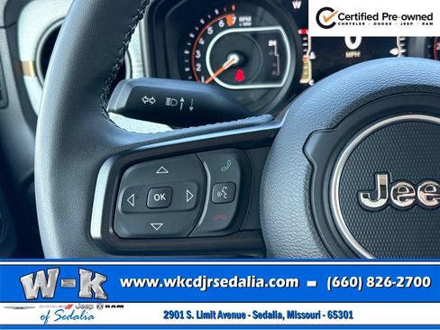 Certified 2025 Jeep Gladiator Sport AWD/4WD image 38