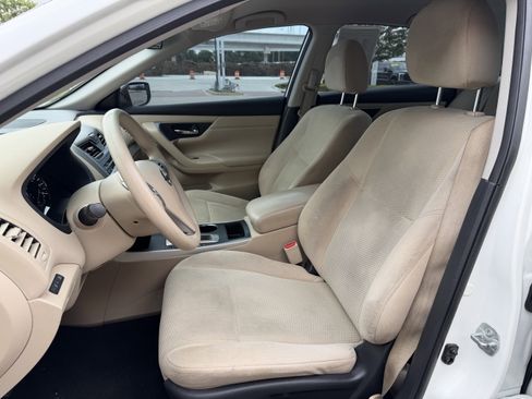 Used 2015 Nissan Altima 2.5 S w/ Power Driver Seat Package FWD image 26