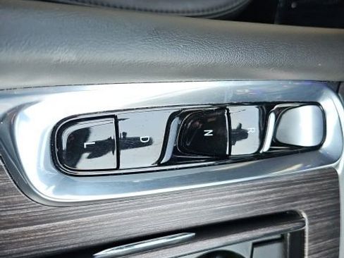 Used 2024 Buick Enclave Avenir w/ Avenir Technology Package image 46