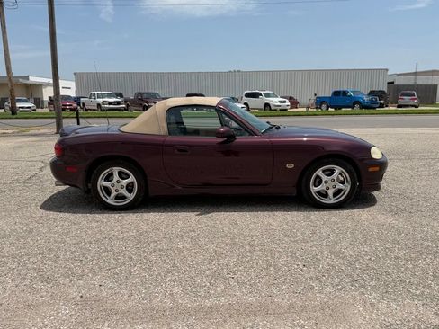 Used 2000 MAZDA MX-5 Miata LS RWD image 2