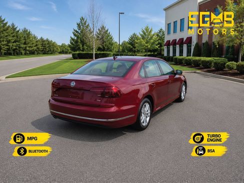 Used 2018 Volkswagen Passat 2.0T S w/ Driver Assistance Package FWD image 5