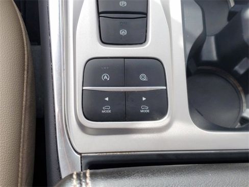 Used 2020 Ford Explorer Limited w/ Class III Trailer Tow Package image 32