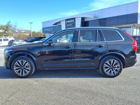 Used 2021 Volvo XC90 T6 Momentum w/ Advanced Package image 7