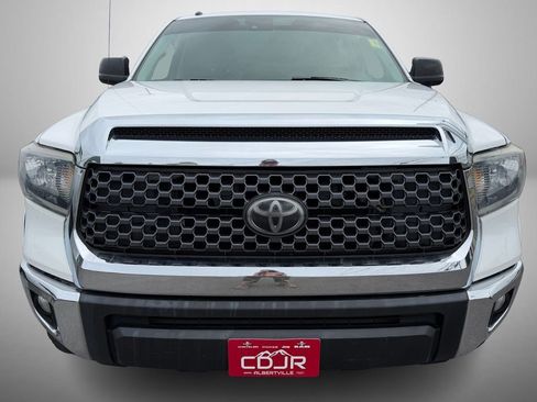Used 2019 Toyota Tundra SR5 w/ SR5 Upgrade Package image 10
