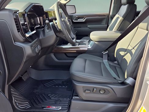 New 2026 Chevrolet Silverado 1500 LT w/ Z71 Off-Road Package AWD/4WD image 10