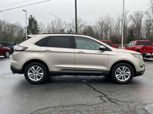 Used 2017 Ford Edge SEL image 6