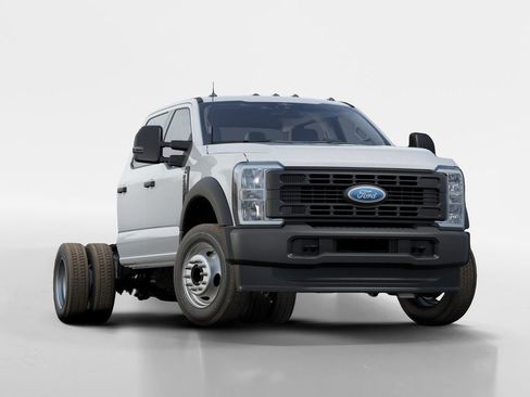 New 2025 Ford F550 XL image 26
