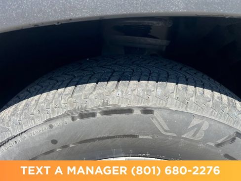 Used 2023 Chevrolet Traverse LT w/ LPO, Floor Liner Package AWD/4WD image 10