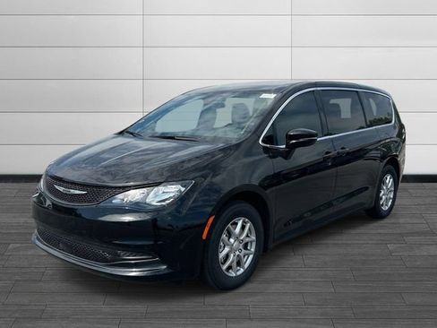 New 2026 Chrysler Voyager LX FWD image 7