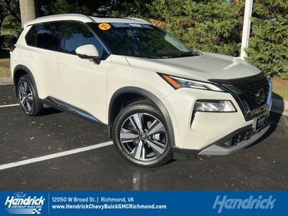 Used 2021 Nissan Rogue SL w/ Premium Package