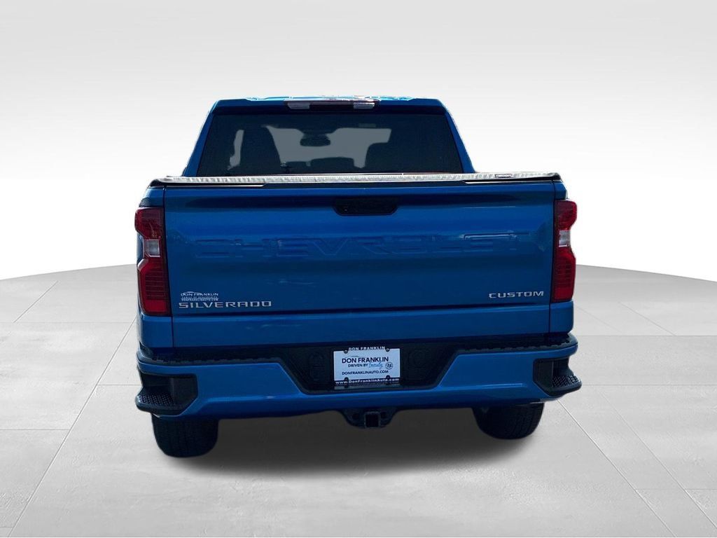 Used 2022 Chevrolet Silverado 1500 Custom AWD/4WD image 4