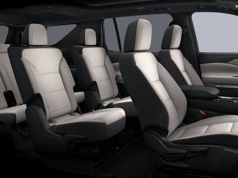 New 2027 Chevrolet Traverse LT w/ Sun and Wheel Package AWD/4WD image 7