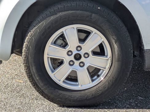 Used 2008 Mercury Mariner 2WD V6 image 11