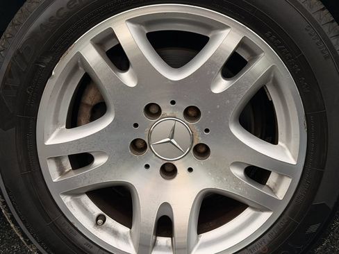 Used 2006 Mercedes-Benz E 320 CDI Sedan image 41