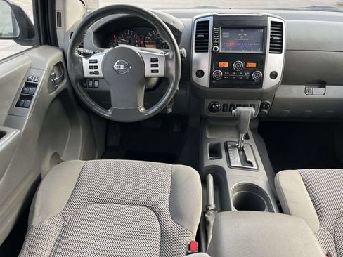 Used 2019 Nissan Frontier SV w/ Value Truck Package AWD/4WD image 13