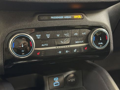 Used 2022 Ford Escape SEL w/ Technology Package image 37