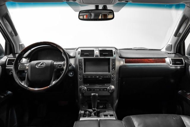 Used 2017 Lexus GX 460 Premium w/ Premium Package AWD/4WD image 17
