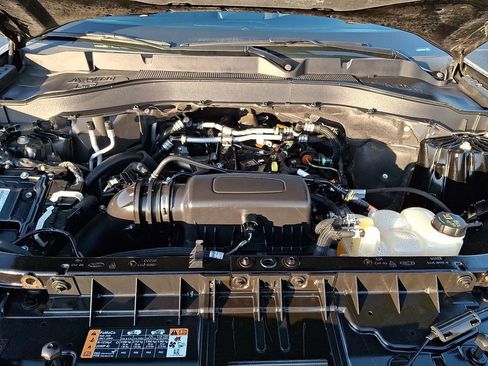 Certified 2022 Ford Explorer XLT w/ Class IV Trailer Tow Package image 28